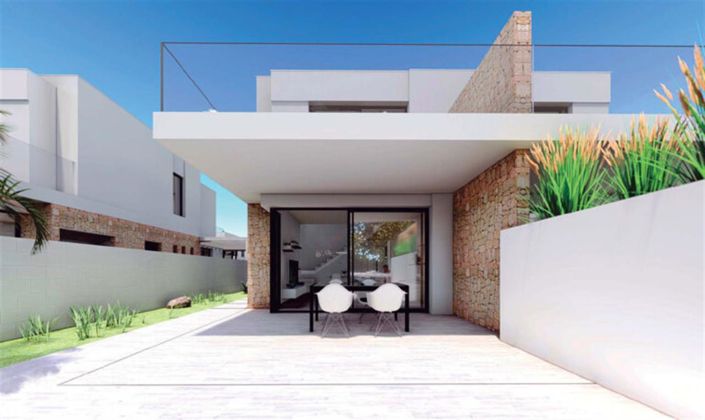 Image No.5-3 Bed Property for sale