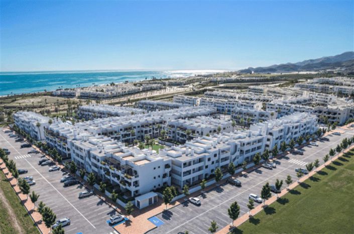 Image No.2-3 Bed Property for sale