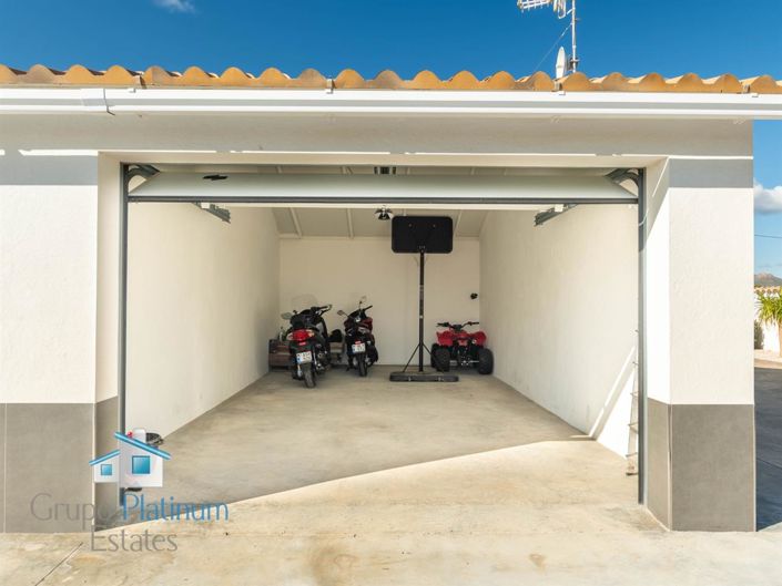 Image No.28-4 Bed Villa for sale