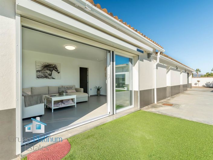 Image No.3-4 Bed Villa for sale