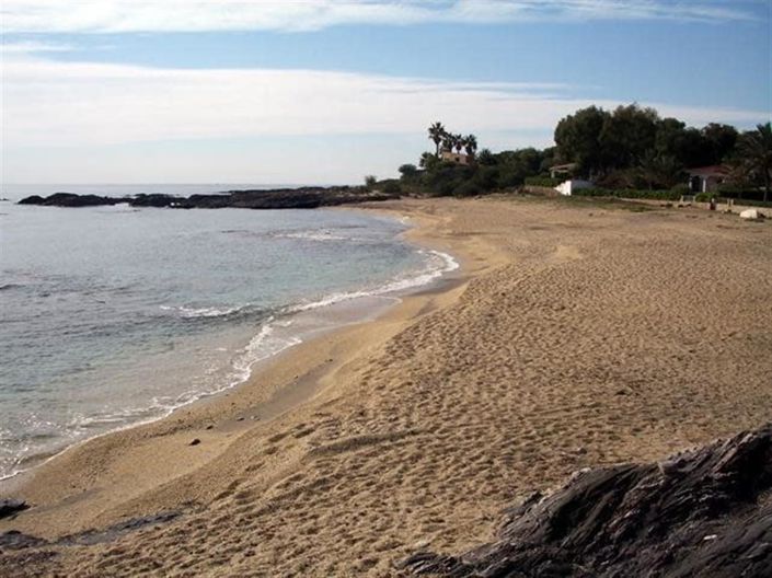 Image No.15-4 Bed Property for sale