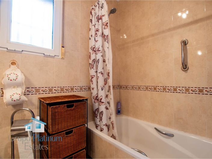 Image No.9-3 Bed Villa for sale