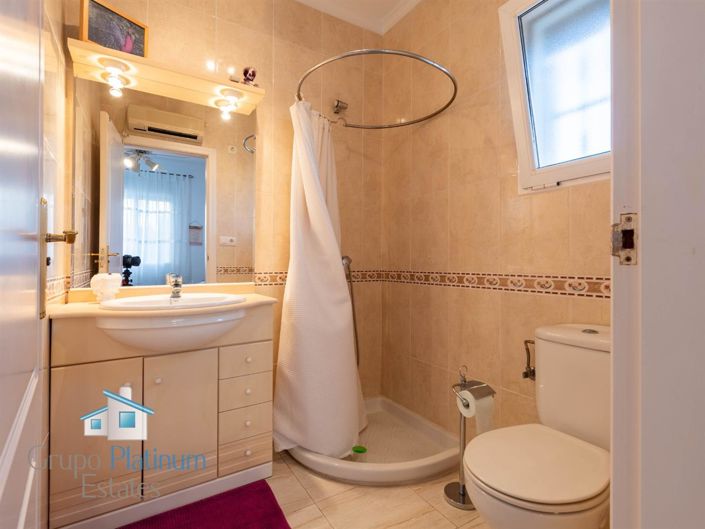 Image No.11-3 Bed Villa for sale