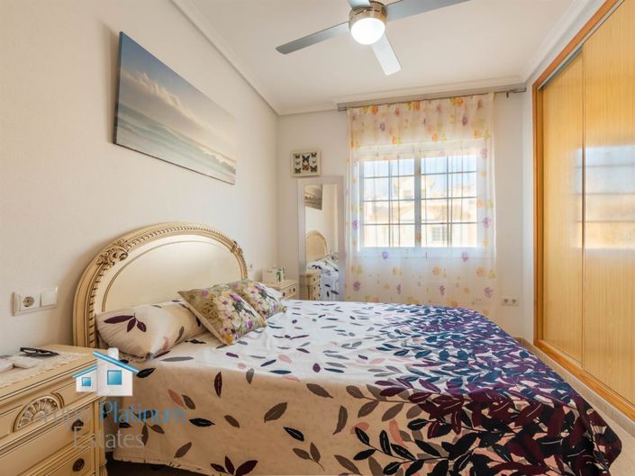 Image No.9-2 Bed Property for sale