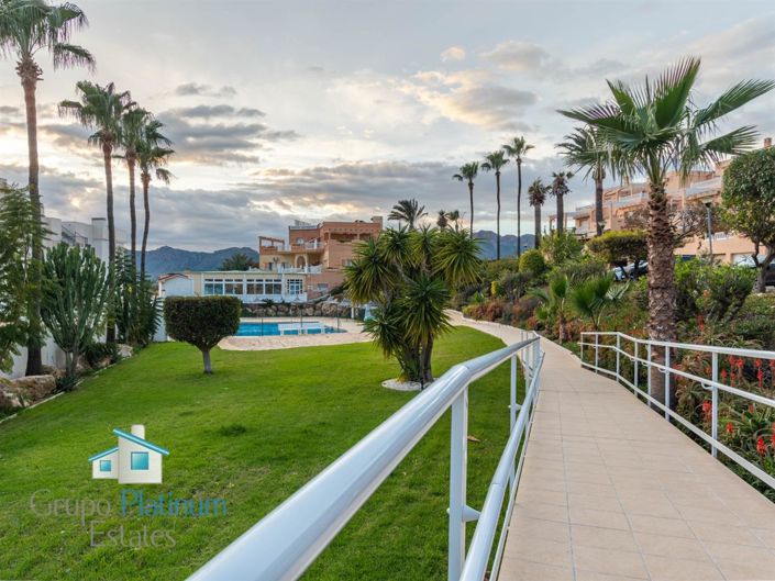 Image No.24-3 Bed Property for sale