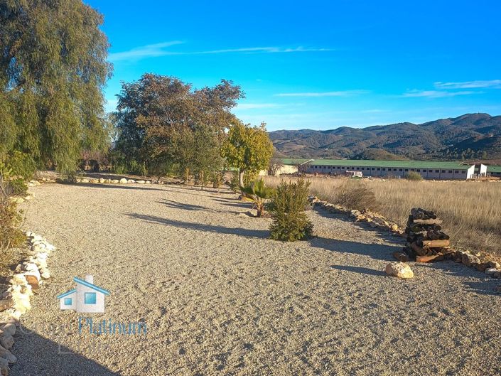 Image No.19-3 Bed Villa for sale