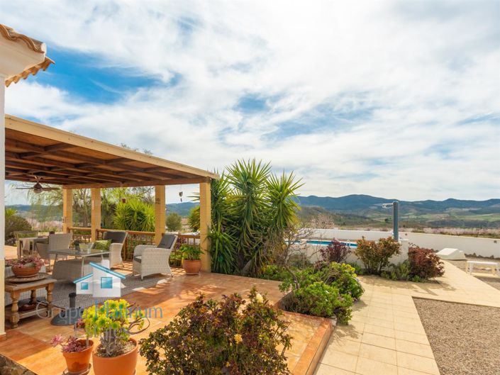 Image No.24-3 Bed Villa for sale