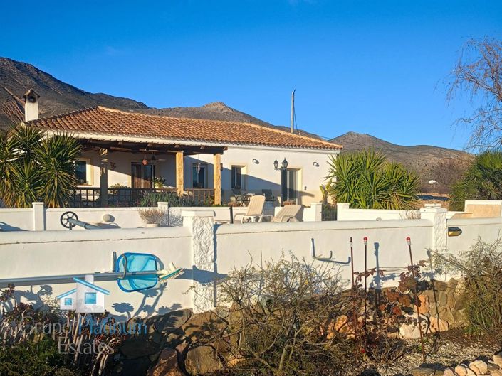 Image No.27-3 Bed Villa for sale