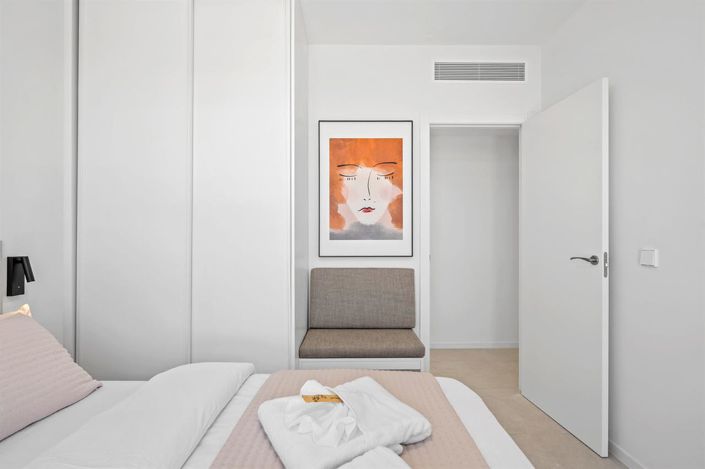 Image No.20-3 Bed Apartment for sale