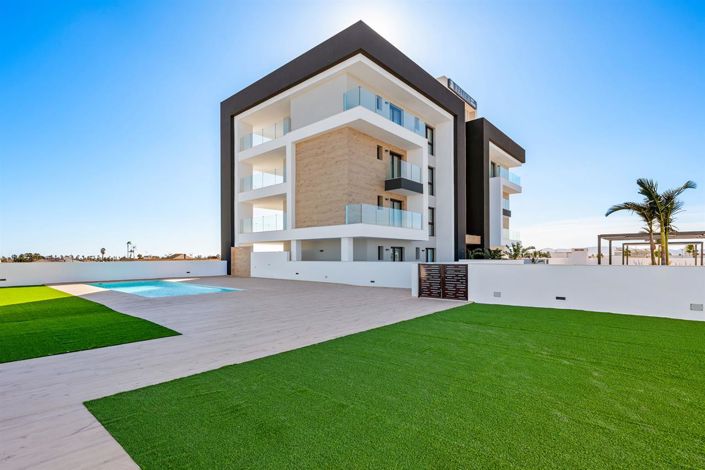 Image No.27-3 Bed Apartment for sale