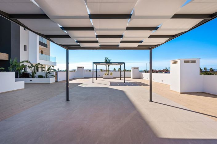 Image No.30-3 Bed Property for sale