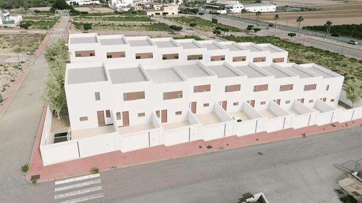 Image No.12-3 Bed Property for sale