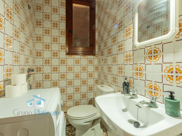 Image No.15-3 Bed Property for sale