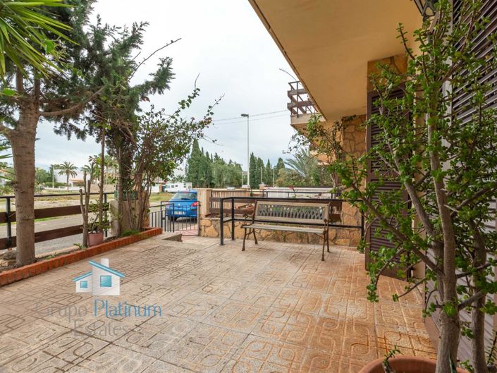 Image No.16-3 Bed Property for sale