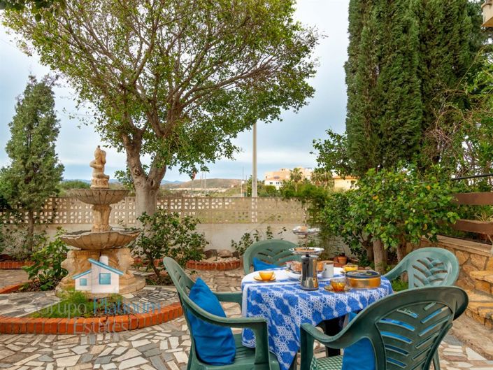 Image No.17-3 Bed Property for sale