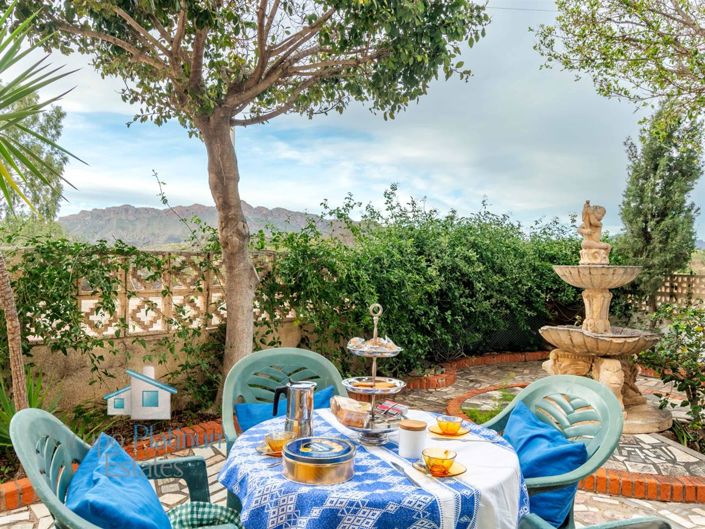 Image No.2-3 Bed Property for sale