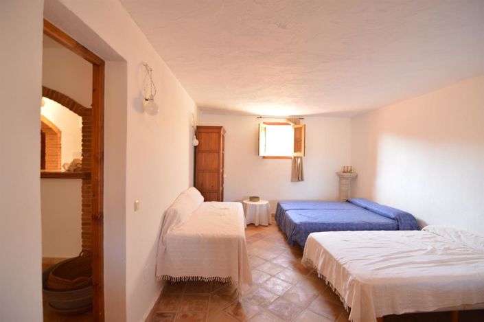 Image No.9-3 Bed Villa for sale