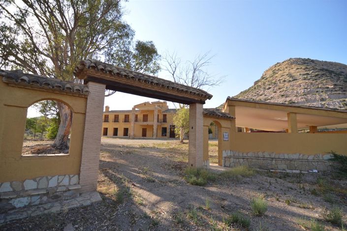 Image No.3-3 Bed Villa for sale