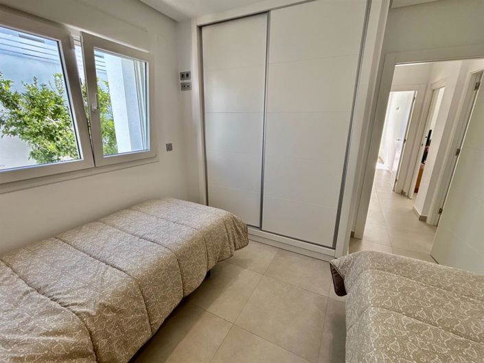 Image No.21-3 Bed Villa for sale