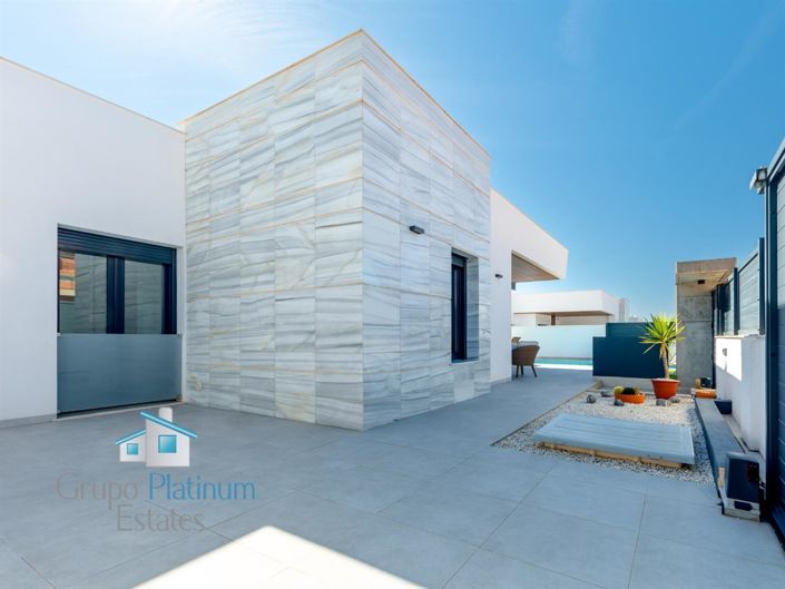 Image No.16-3 Bed Villa for sale