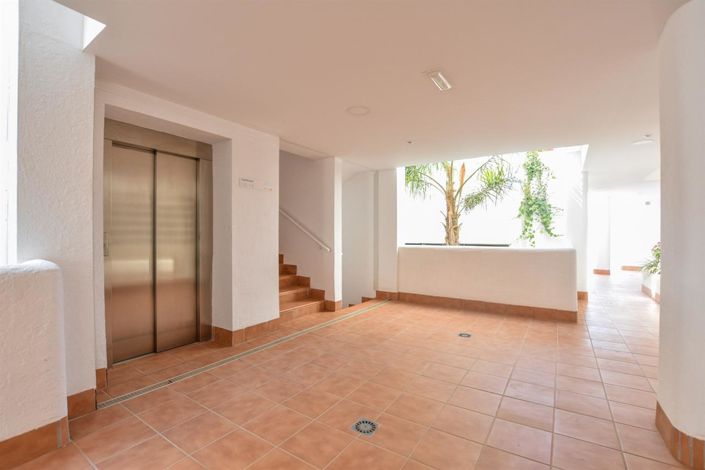 Image No.35-2 Bed Property for sale