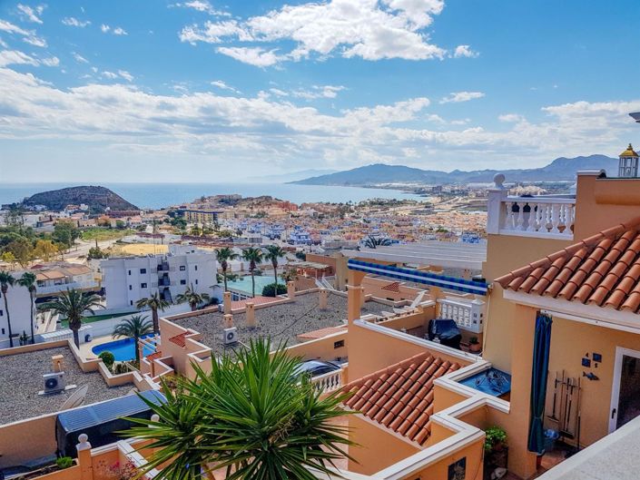 Image No.36-2 Bed Property for sale