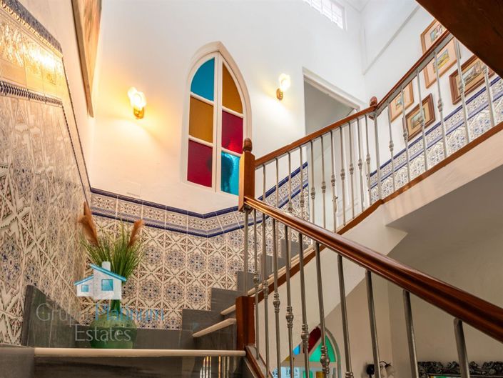 Image No.11-4 Bed Property for sale