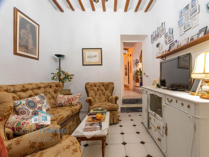 Image No.3-4 Bed Property for sale