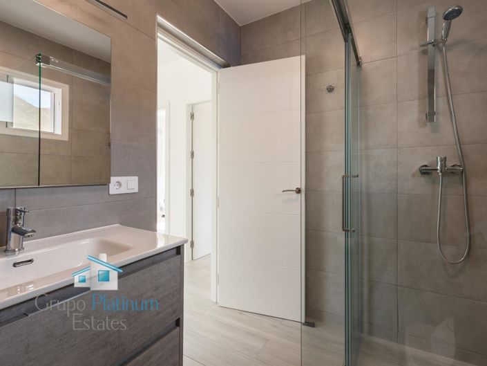 Image No.17-2 Bed Villa for sale