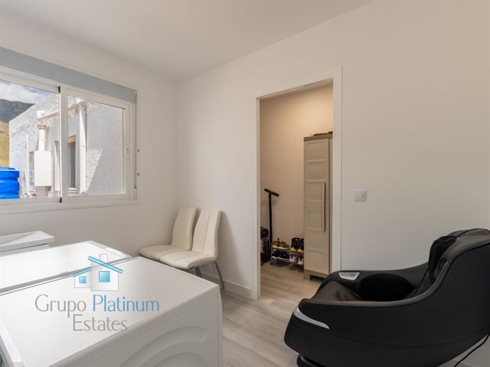 Image No.19-2 Bed Villa for sale