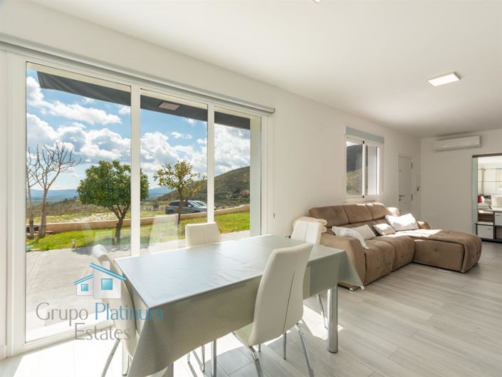 Image No.2-2 Bed Villa for sale