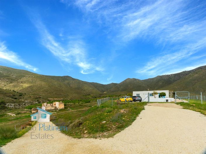 Image No.24-2 Bed Villa for sale