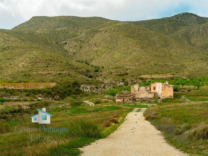 Image No.25-2 Bed Villa for sale