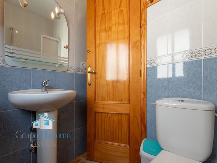 Image No.14-3 Bed Property for sale