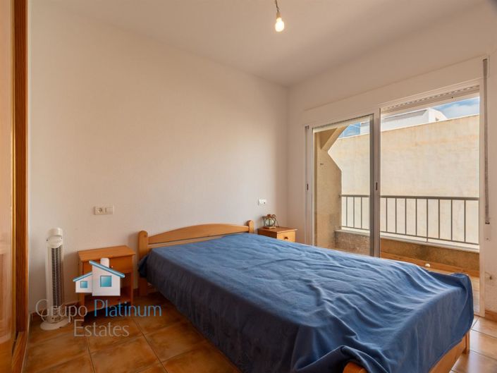 Image No.16-3 Bed Property for sale