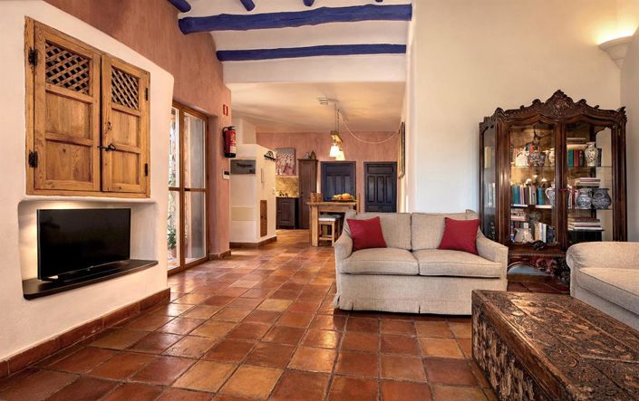 Image No.37-5 Bed Villa for sale