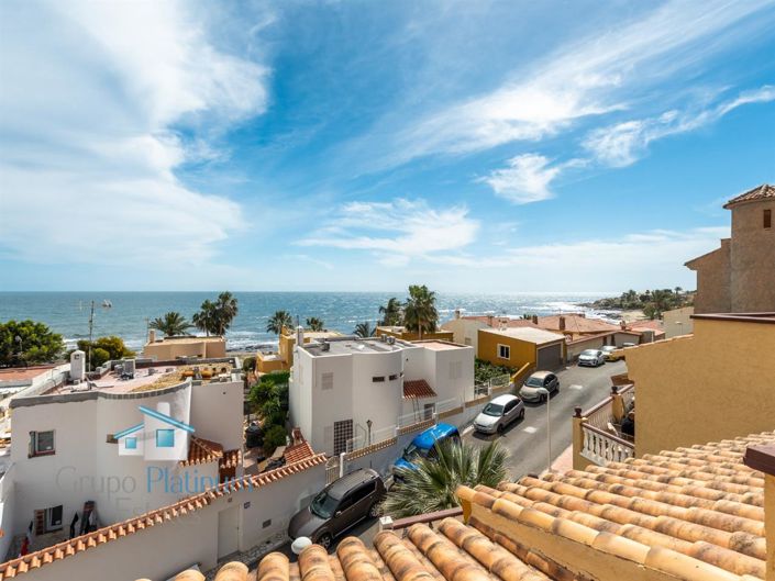 Image No.20-5 Bed Property for sale