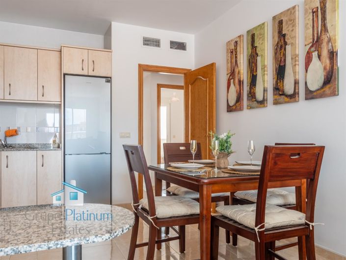 Image No.4-3 Bed Property for sale