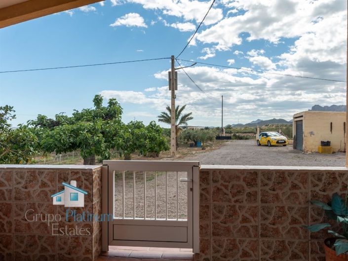 Image No.10-4 Bed Property for sale