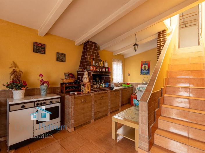 Image No.21-4 Bed Property for sale