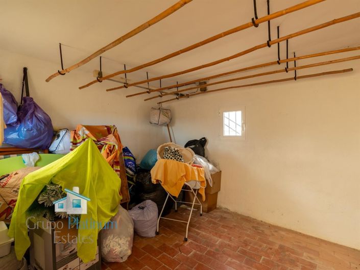 Image No.22-4 Bed Property for sale