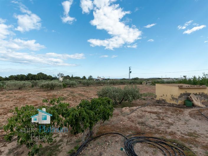 Image No.30-4 Bed Property for sale