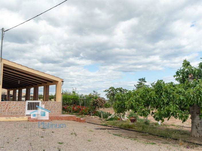 Image No.6-4 Bed Property for sale