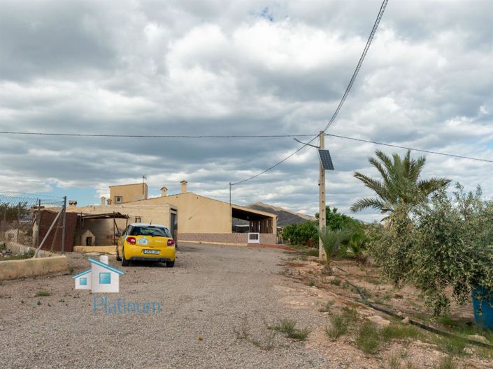 Image No.8-4 Bed Property for sale