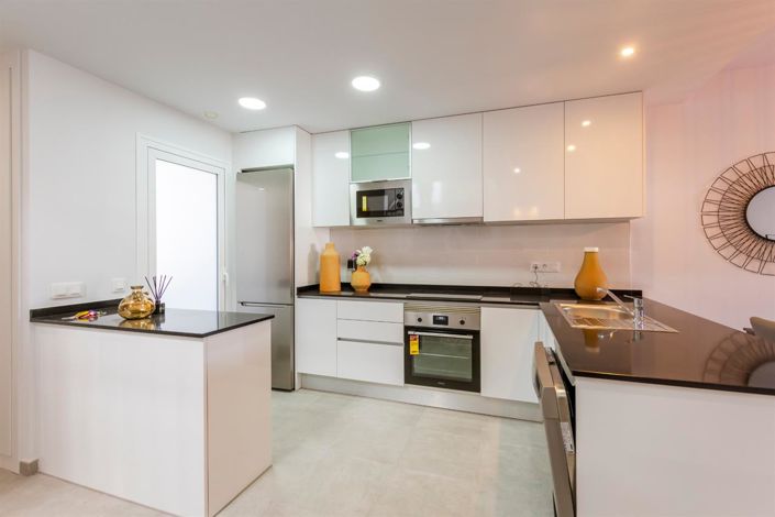 Image No.4-3 Bed Apartment for sale