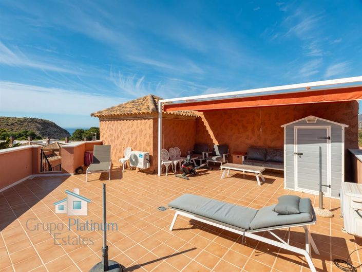 Image No.19-3 Bed Property for sale