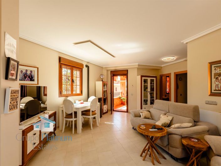 Image No.4-3 Bed Property for sale