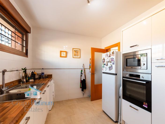 Image No.7-3 Bed Property for sale