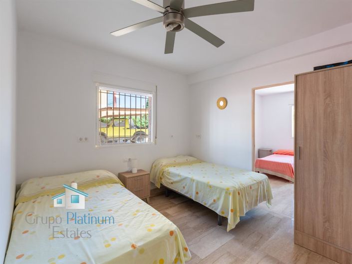 Image No.10-6 Bed Villa for sale