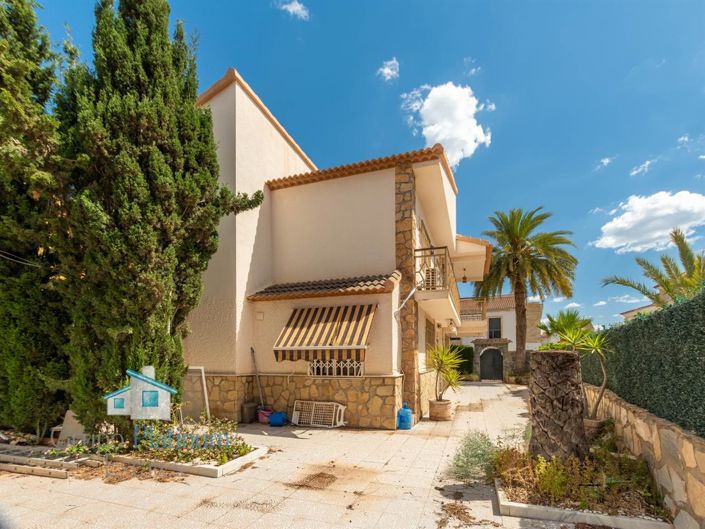 Image No.13-6 Bed Villa for sale